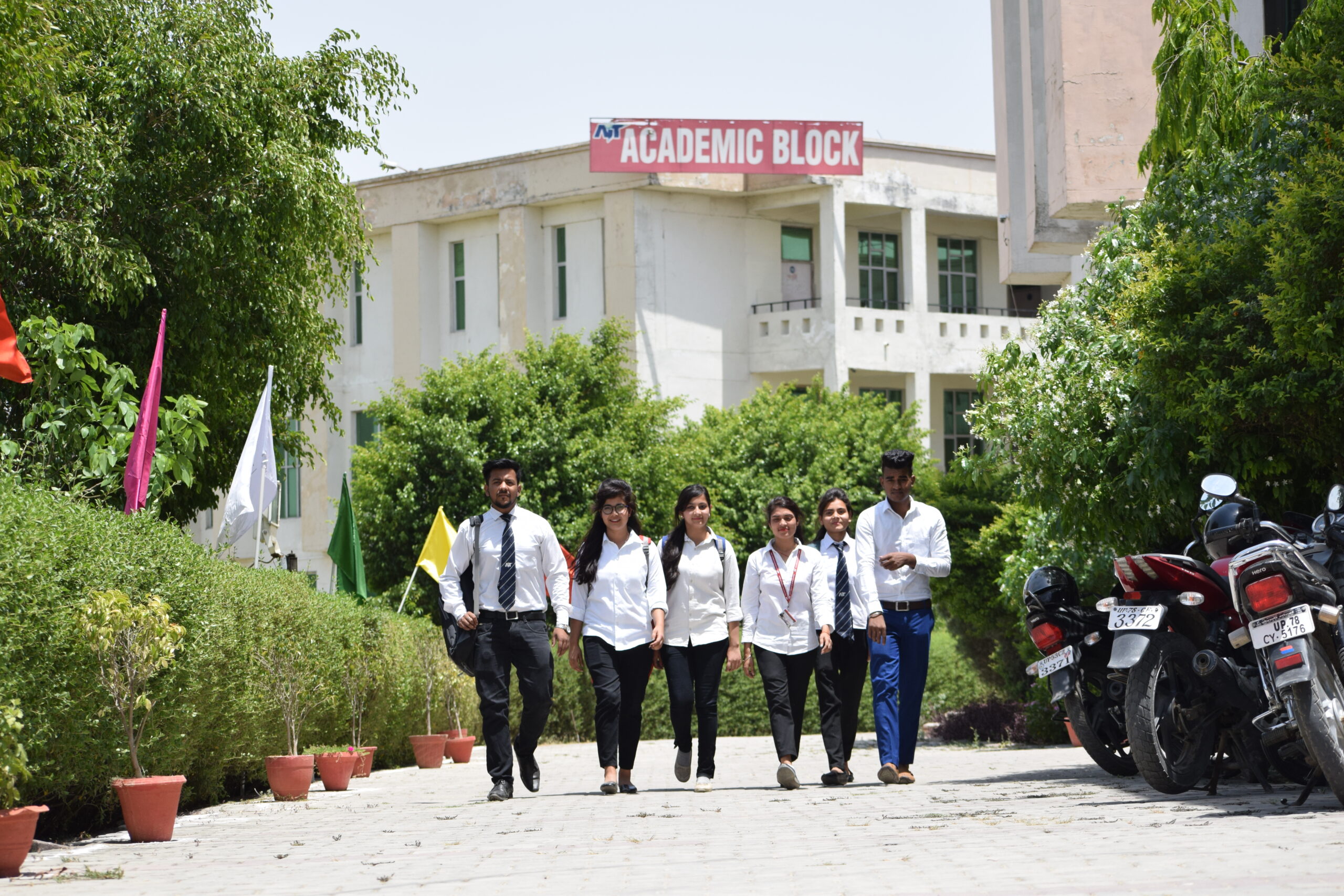 B.Tech college in Kanpur campus life